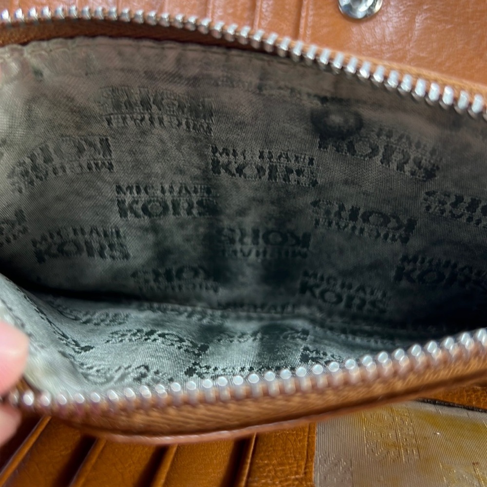 Micheal Kors wallet. Light brown with silver stud accents moto bikercore - Picture 9 of 12